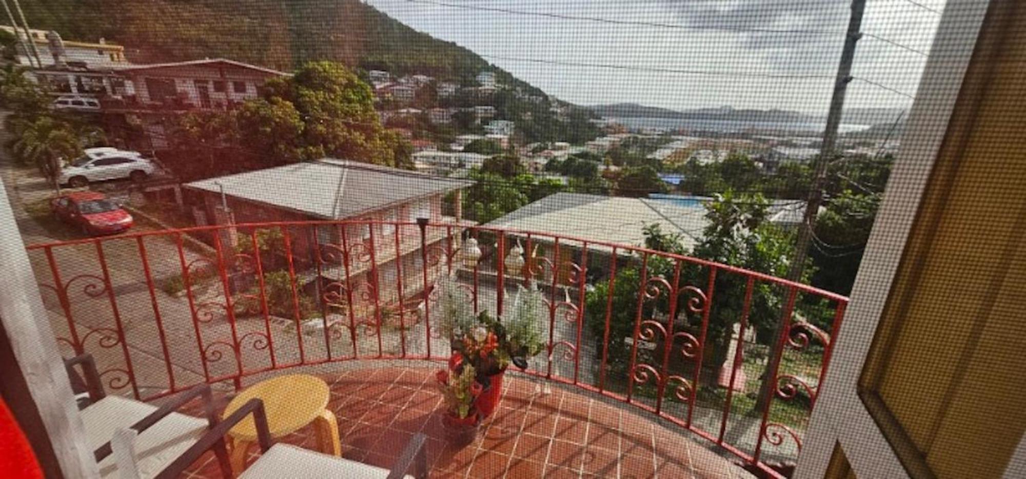 Smitty'S Home Away From Home Charlotte Amalie Exterior photo